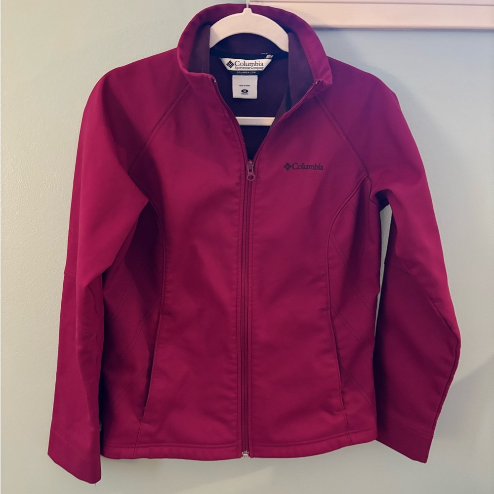 Columbia Women's Fuchsia Raincoat